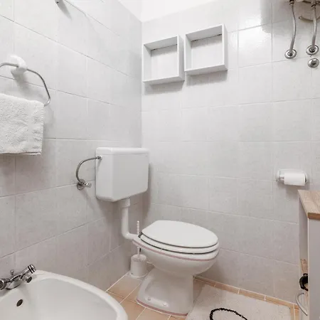 With Parking Space - 23561 Daire
